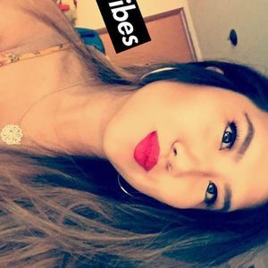 Meet your Posher, Lilly